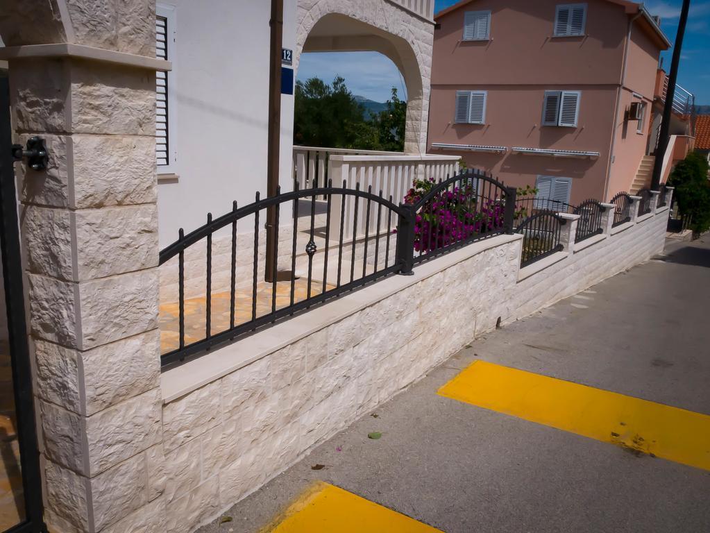 Take It Easy Apartments Slatine Dış mekan fotoğraf